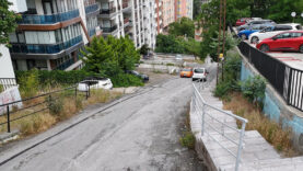 Ankara'da araçların çıkamadığı yokuş gündem oldu