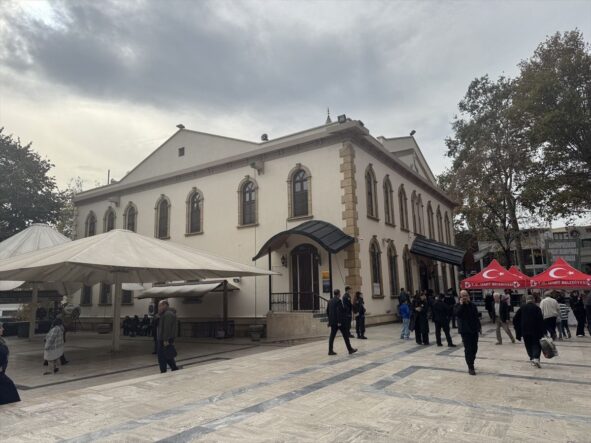 Kocaeli'de Büyük Önder Atatürk'ün vefatının 87'nci yılında mevlit okutuldu