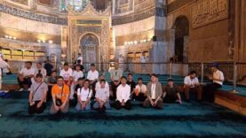 Bayburt’tan 40 öğrenciye İstanbul ve Çanakkale’de tarih ve kültür gezisi