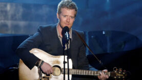 Oscar ödüllü müzisyen Glen Hansard motosiklet kazasında hayatını kaybetti